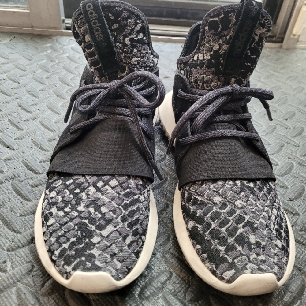 Adidas Tubular Defiant Sneakers, black and grey